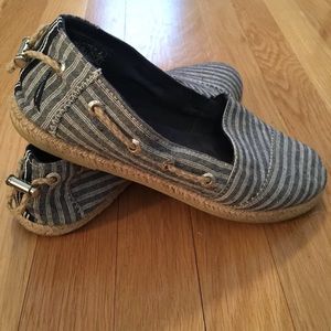 Nautica Shoes - Nautica Navy & White Striped Flats Boat Shoes Nautica Shoes - Nautica Navy & White Striped Flats Boat Shoes
